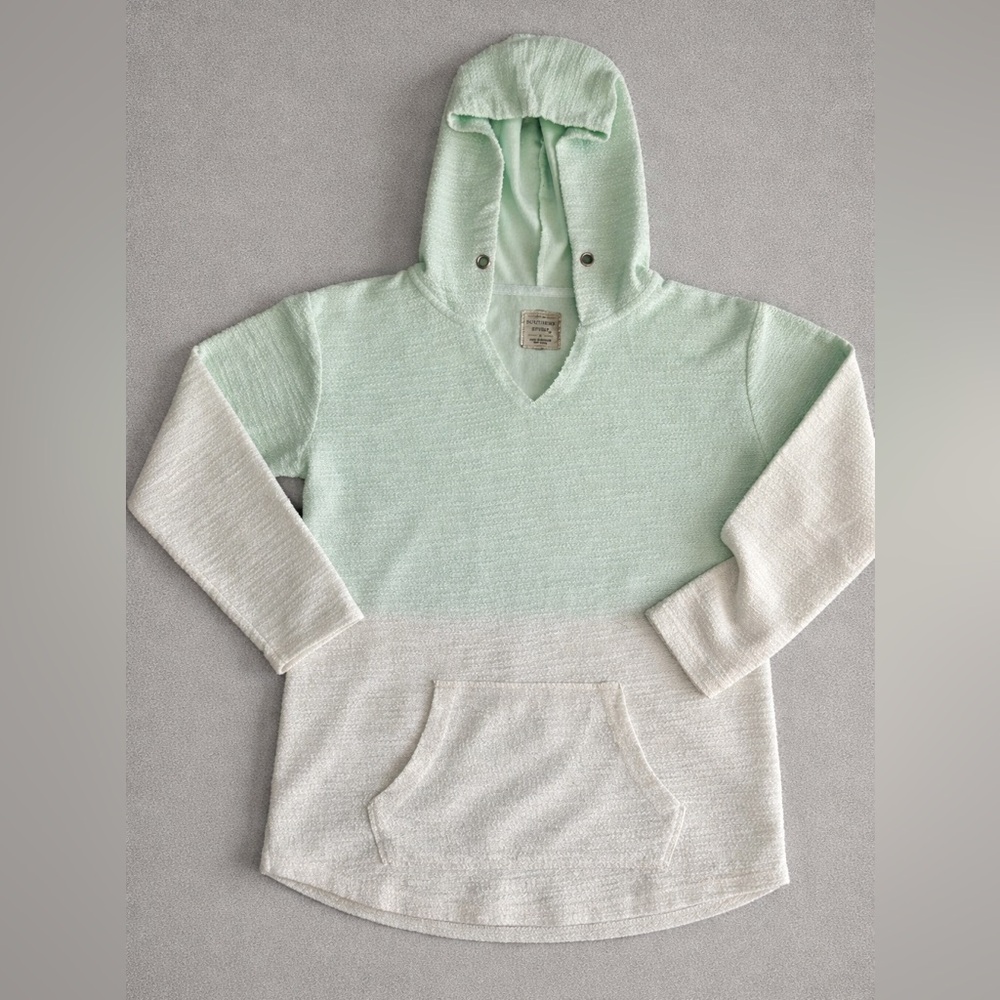 Southern Spirit Mint Green and White Ombré Women’s Beach Hoodie.